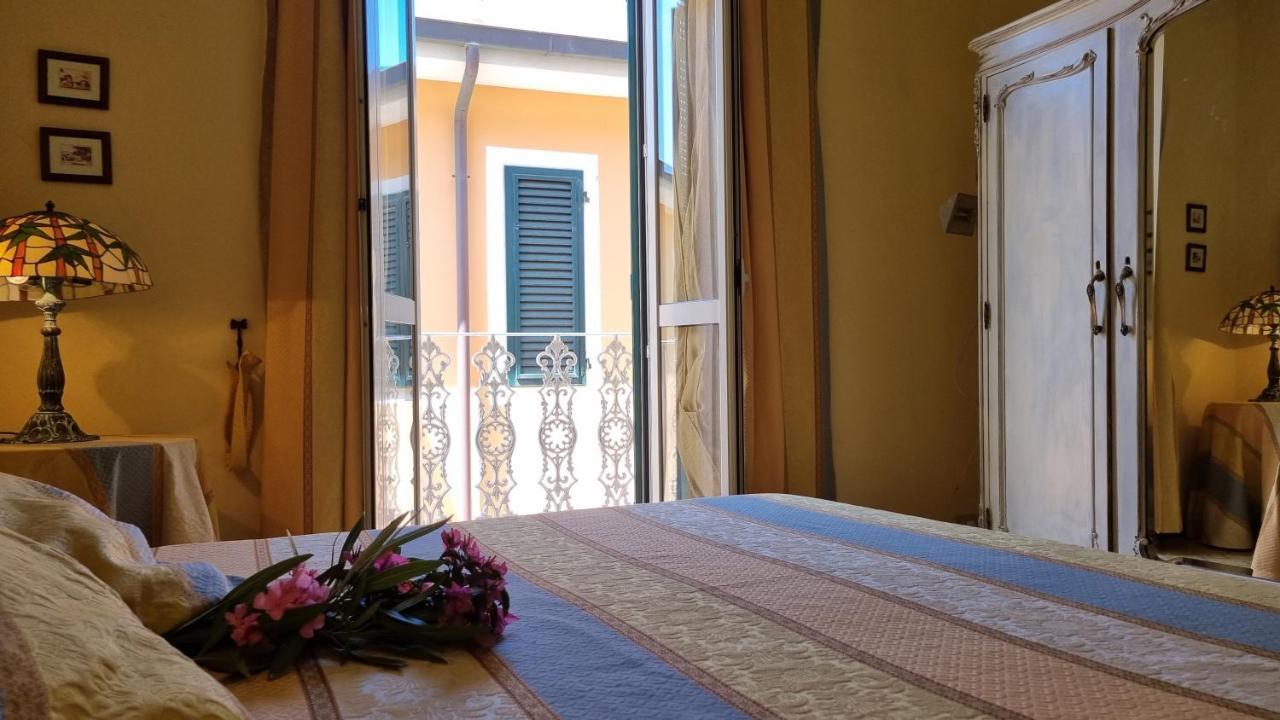 La Terrazza Nel Cuore Di Capoliveri Luaran gambar