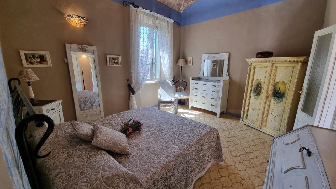 La Terrazza Nel Cuore Di Capoliveri Luaran gambar