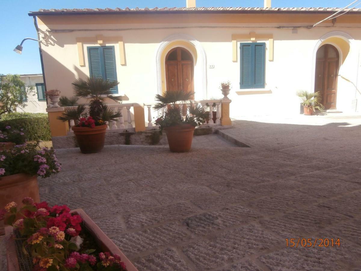 La Terrazza Nel Cuore Di Capoliveri Luaran gambar